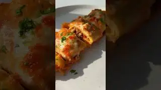 🤤 FUN Twist on a Classic! IRRESISTIBLE #Crepe #Lasagna Rolls 🧑🏻‍🍳 #lasagnarecipes #lasagnashorts
