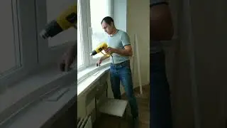 Отделка эркерного окна сэндвич панелями. Радиальный наличник из F-профиля.