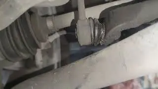 Веста 110 тысяч. Вид с низу.