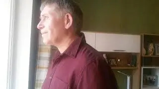 "Яблонька"  Виктор Сухарев читает свои стихи