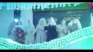 احلااا عريس و عروسه 😍🙈 الصحااااااب 🤣