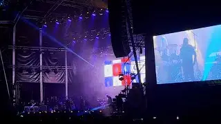 New Order - Bizarre Love Triangle (Live)