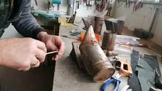 Замена мехов пчеловодного дымаря.