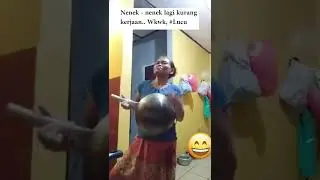 Nenek butuh hiburan, joget dangdut.. 