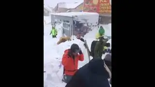 На горе Мусса-Ачитара в Карачаево-Черкесии, где сошла лавина, продолжаются поиски людей