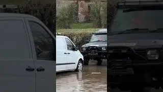 топят машины или там неглубоко