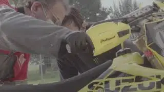 Suzuki RM 250 2-strokes FIRST START AFTER COMPLETE REBUILD · FOR 2 STROKES FETICHES!