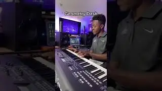 Playing Geometry Dash but on Piano