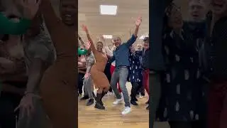 Dernier cours de l’année à l’association Cuba sin Fronteras, très joyeux !