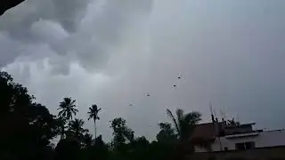 හෝ ගා එන සද්දෙ වැස්සදෝ