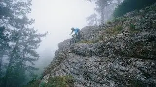 Descent with Ai-Petri on a RAW bike