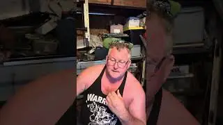 Powerlifting talk. Training versus just lifting. And also motivation versus consistency.