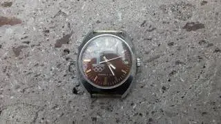 (+) Vintage POLJOT (Полёт) 17 Jewels USSR Mechanical Watch with 