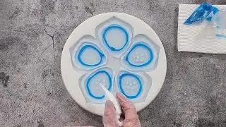 #2034 Don't Miss This Stunning NEW Resin Flower Design?