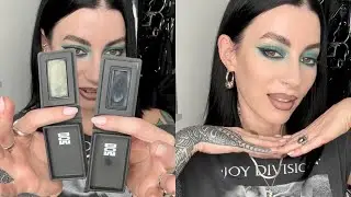 Mixing Haze @ Courtney Quarantine MOB Collab Shades = beautiful Teal Smokey’s