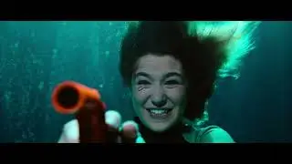 Hot Girls fight desperatly in Sharks Jaws