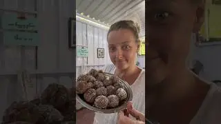 ЖИВУ В ИНДИИ, СЛУЖУ В АШРАМЕ 
