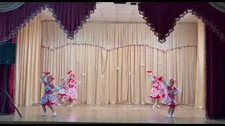 Танцевальный коллектив "Незабудки"  танец "Кадриль"
