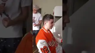 меня вообще то батя боксу научил