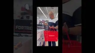 Es normal que mi esposo sea tan felíz aquí?!!!!
