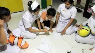 AKPER PEMKAB BUTON - TES TUMBUH KEMBANG PADA ANAK