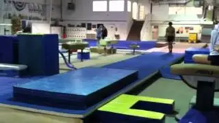 Joel Kovacs - Van Roon on floor