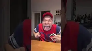 Siblings Play Uno 