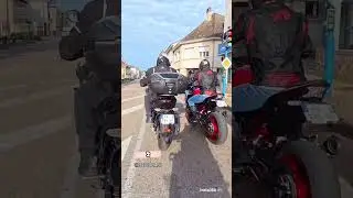 КОПЫ не оценили шутку мотоциклиста😨 