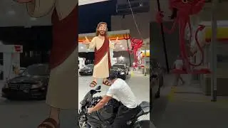 He bought a noisy motorcycle, but it wasn't a good idea 🤯😱