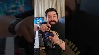 DEAD BLONDE – Мальчик на девятке сыграл на пианино