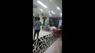 Heboh, Wanita Ini Hanya Kenakan CD Saat Berbelanja
