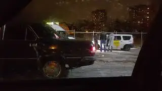 Умер таксист на ул.Лавочкина на парковке магазина пятерочка г. Смоленск 02.12.2017 г.
