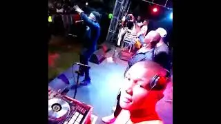 Ruffcoin Nwaba X DJ Gambit Performing Nwaba