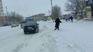 Город Атырау Воробушки какают денежки капают,вот так у нас работают гос.службы.