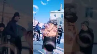 Этот день мне запомнился навсегда это Масленица красавица и мне на это время купили всякие подарки