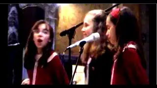 Rachele, Beatrice, Annarita & Piccolo Coro: Jubilate Deo