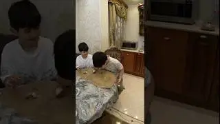 клубника в шоколаде. яблоко в шоколаде. лук в шоколаде 😁 #ильяака