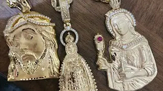 Large old school pendants from Las Villas jewelry