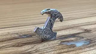 Амулет Молот Тора с воронами. Серебро