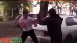 Драки и разборки  Гопник получил пизды от спортсмена