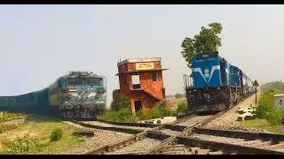 DN Faizabad Passenger carefully crosses over Historical Diamond crossing