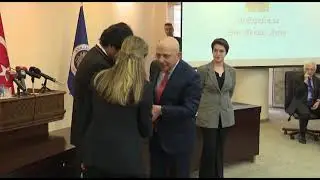 EVO MORALES ES CONDECORADO POR UNIVERSIDAD TURCA