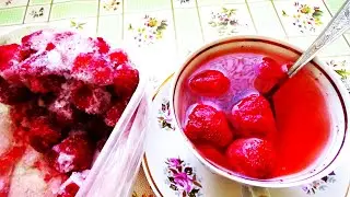 С клубники живой напиток, чай, узвар, компот