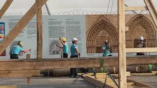 13th century methods Notre-Dame de Paris to construct and hoist rafters