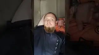 борода идёт? пишем в комментарии