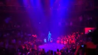 Spiderman Battles At Coco Bongo Dance Club - Playa Del Carmen, Mexico
