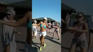 Зумбатреня на свежем воздухе с Амирой Рахметовой 87757938999!!!