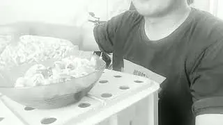 MAKAN BAKSO SUPER PEDAS