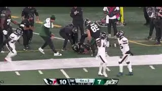 Davante Adams Injury (Possible Concussion) | New York Jets vs Houston Texans TNF