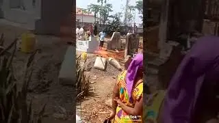 This Grave Catch Fire suddenly. #Strangegrave #grave #graveyard #ghost